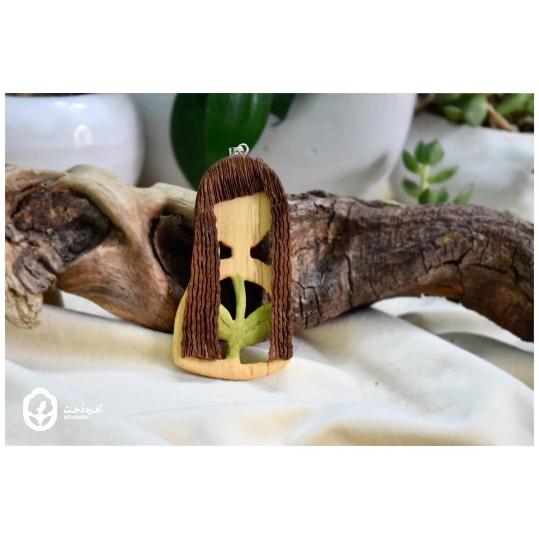 گردن آویز سفارشی